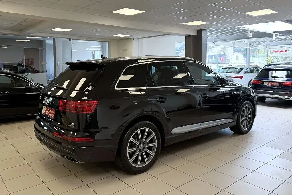 Gebraucht Audi Q7 S-Line 272 PS (200 kW) 2017 Deep black met. SUV