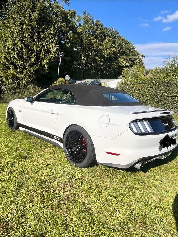 Gebraucht Ford Mustang GT 421 PS (309 kW) 2016 Weiß Cabrio