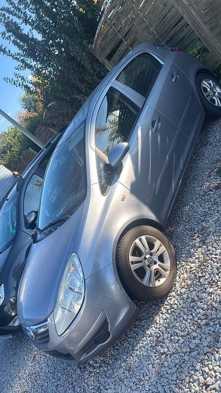 Gebraucht Opel Corsa Catch Me 80 PS (58 kW) 2007 Silber Kleinwagen