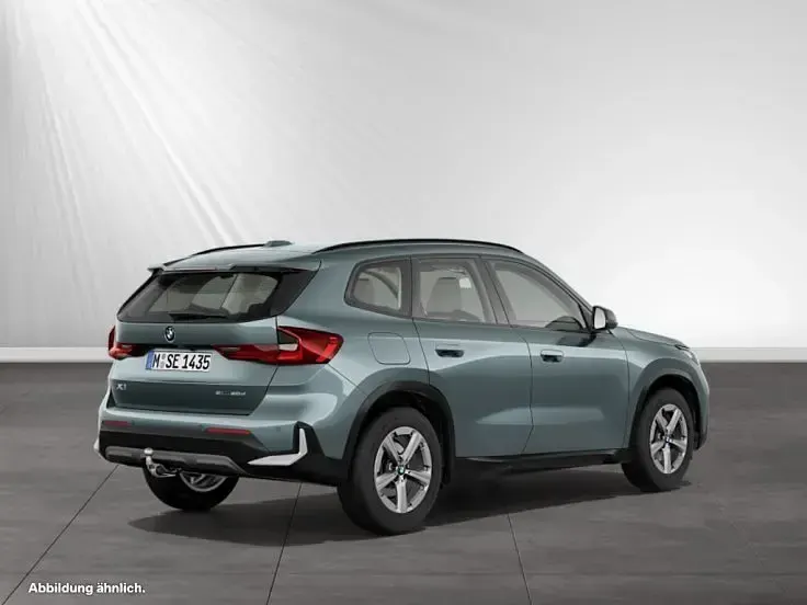 Gebraucht BMW X1 Sport Line 163 PS (119 kW) 2025 Cape york grün metallic SUV