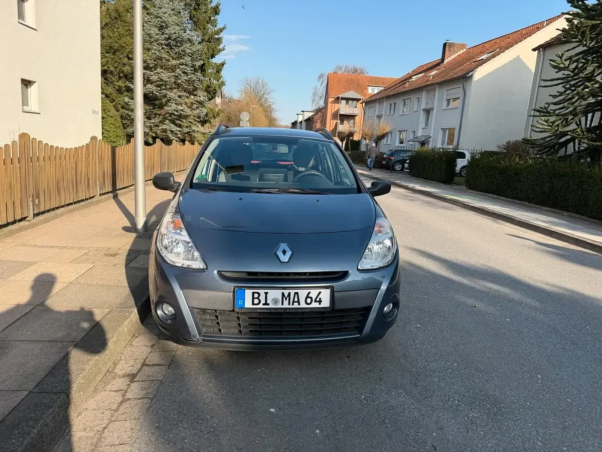 Gebraucht Renault Clio 70 PS (51 kW) 2009 Blau Kombi