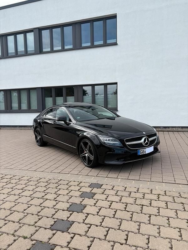 Schwarz Gebraucht 2015 Mercedes CLS400 Limousine | 22.000 € (Fairer Preis) - Bild 1/4
