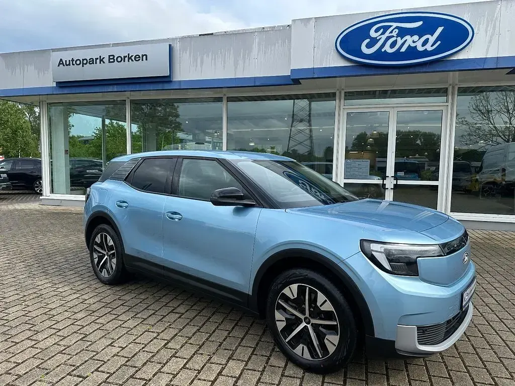 Käytetty Ford Explorer Extended Range 250 kW (340 HP) 2025 Sininen Katumaasturi