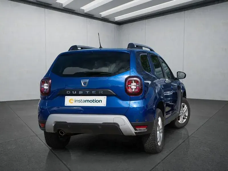 Używany Dacia Duster Celebration 131 KM (96 kW) 2020 Niebieski SUV