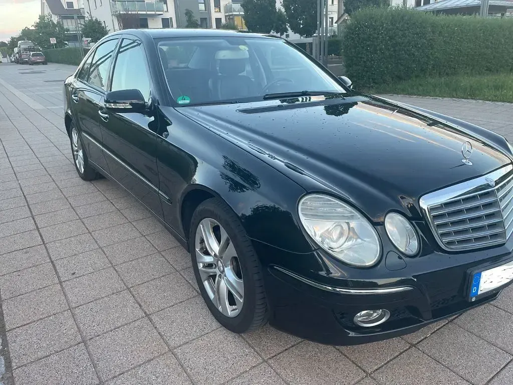 Gebraucht Mercedes E350 Elegance 272 PS (200 kW) 2007 Schwarz Limousine