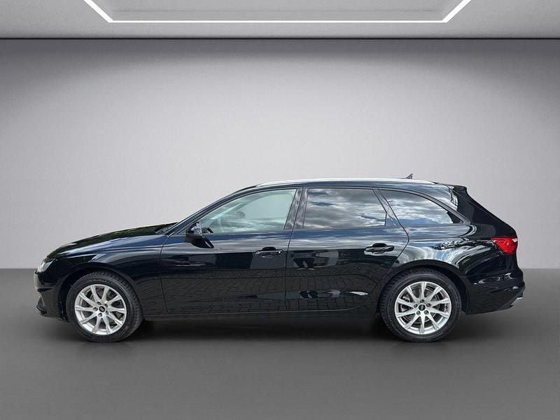 Gebraucht Audi A4 Design 163 PS (119 kW) 2023 Mythosschwarz Kombi