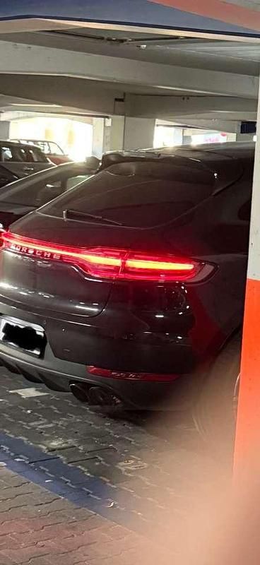 Schwarz Gebraucht 2014 Porsche Macan S SUV | 27.900 € (Fairer Preis) - Bild 1/4