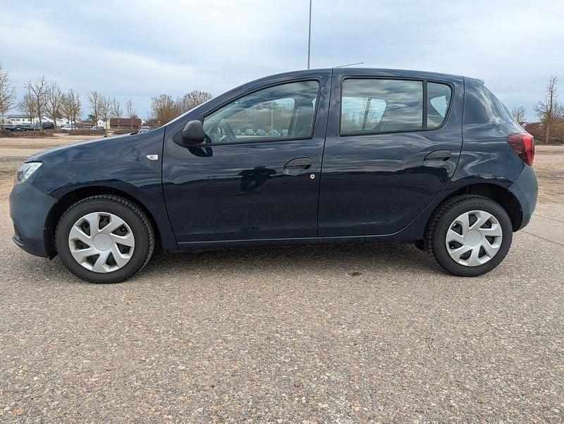 Gebraucht Dacia Sandero Acces 73 PS (53 kW) 2019 Blau Limousine