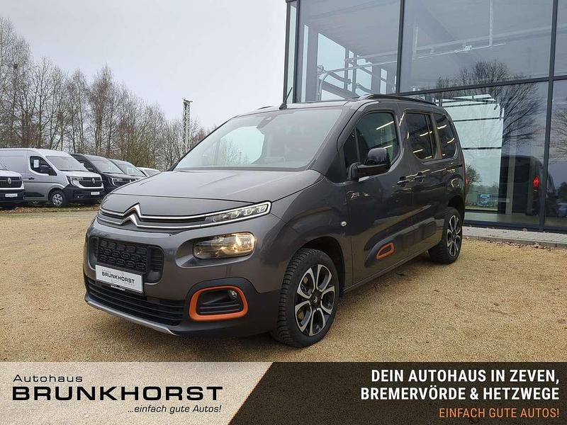 Platiniumgrau Gebraucht 2024 Citroën Berlingo Shine Van / Kleinbus | 25.990 € (Fairer Preis) - Bild 1/3