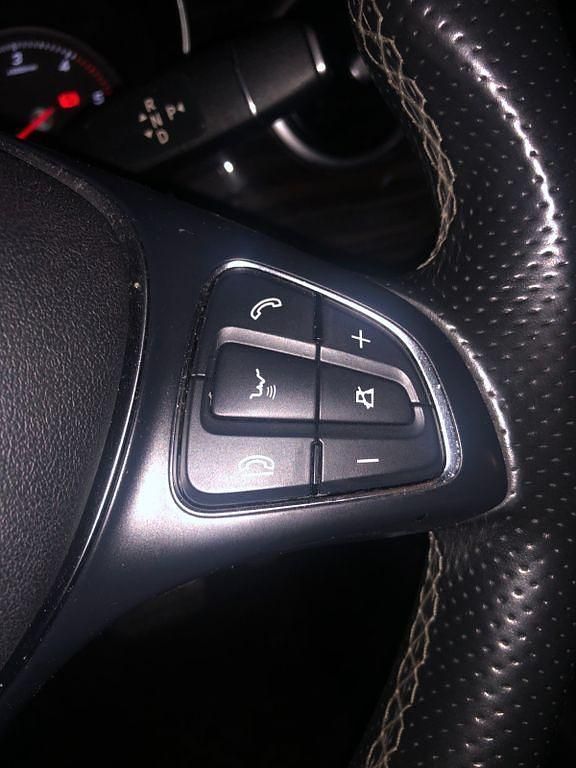 Gebraucht Mercedes V250 Avantgarde 190 PS (139 kW) 2016 Schwarz Van / Kleinbus