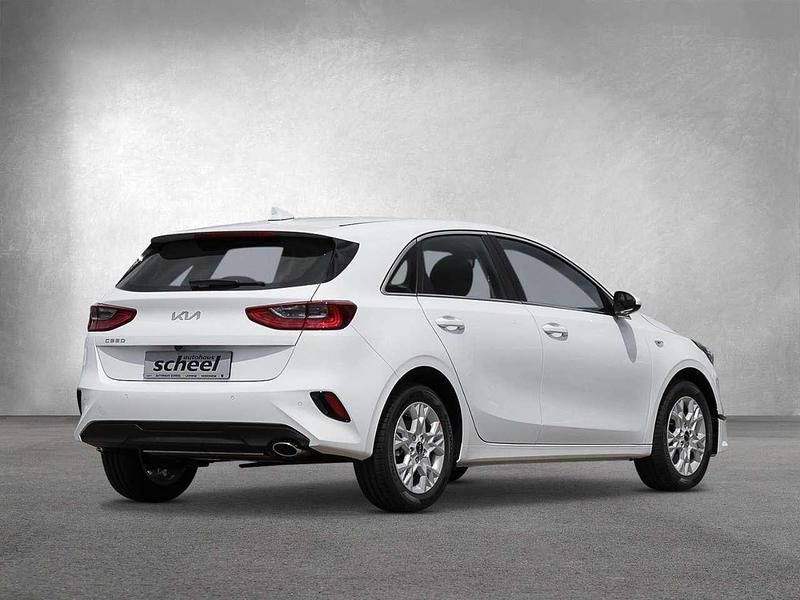 Gebraucht Kia Ceed Vision 101 PS (74 kW) 2025 Weiß Kleinwagen