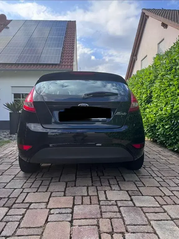 Gebraucht Ford Fiesta Trend 82 PS (60 kW) 2011 Schwarz Limousine
