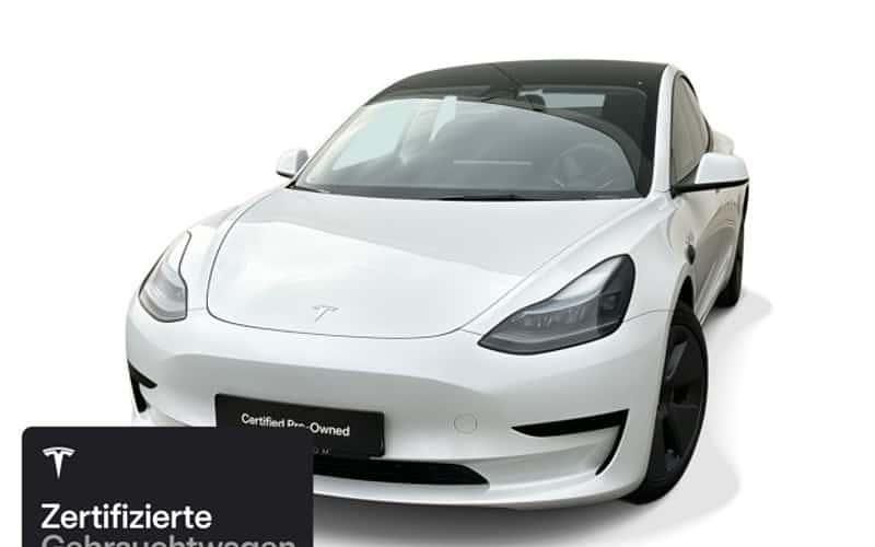 Weiß Gebraucht 2023 Tesla Model 3 RWD Limousine | 28.100 € (Fairer Preis) - Bild 1/4