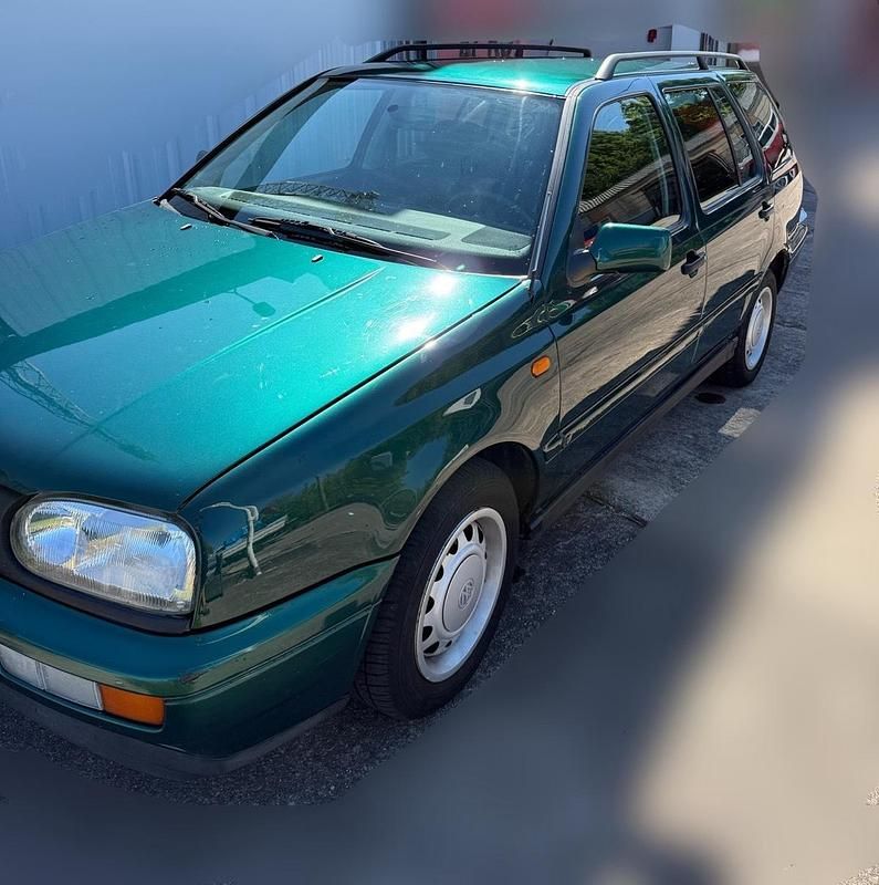 Grün Gebraucht 1997 VW Golf III Kombi | 3.899 € - Bild 1/4