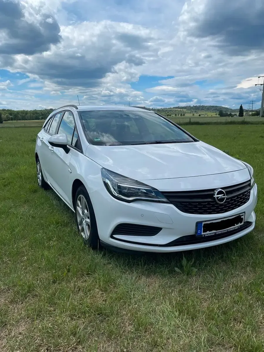 Gebraucht Opel Astra 105 PS (77 kW) 2016 Weiß Kombi