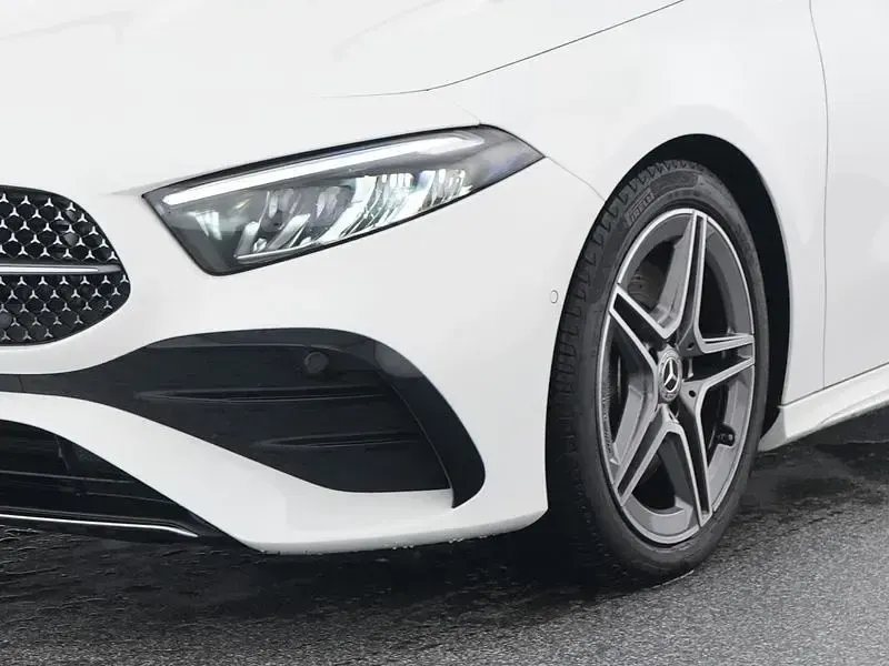Gebraucht Mercedes A250 Advanced Plus 225 PS (165 kW) 2025 Unilack polarweiß Limousine