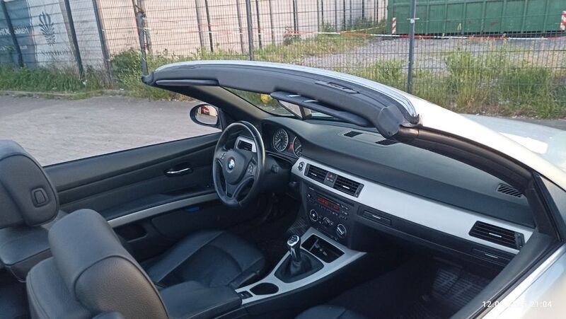 Silber Gebraucht 2009 BMW 320 Cabriolet Performance Cabrio | 5.990 € (Guter Preis) - Bild 1/4