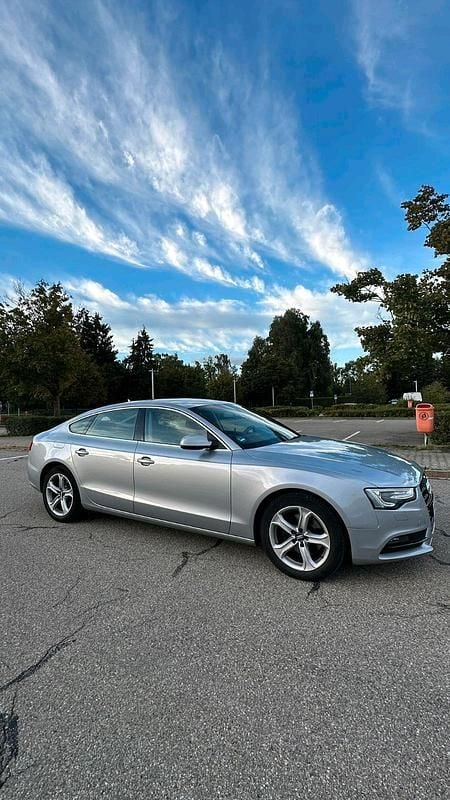 Gebraucht Audi A5 Sportback Comfort 140 PS (102 kW) 2015 Silber Kleinwagen