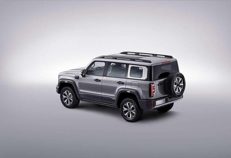 Neu Baic BJ40 234 PS (172 kW) 2026 Grün SUV