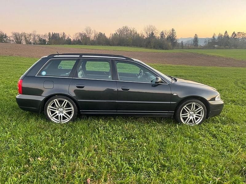 Gebraucht Audi S4 Sport 265 PS (194 kW) 1999 Schwarz Kombi