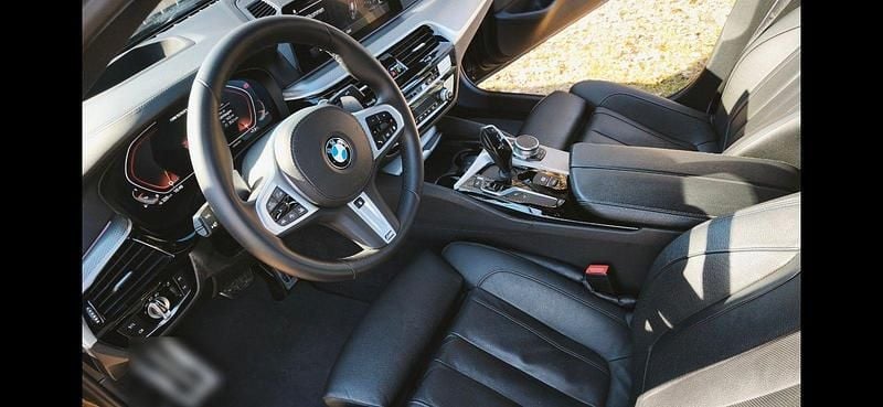 Używany BMW M550 Performance 530 KM (389 kW) 2019 Czarny Sedan/Limuzyna