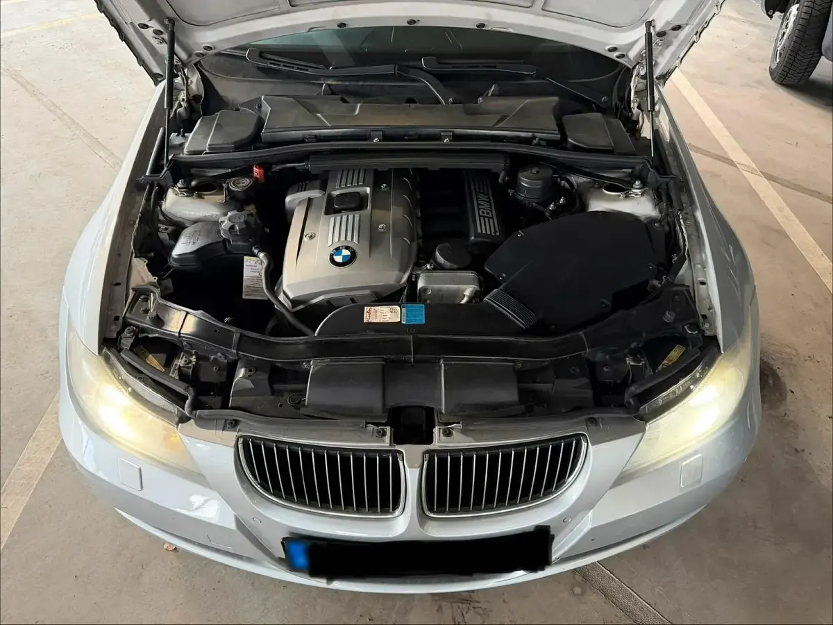 Używany BMW 325 218 KM (160 kW) 2006 Srebrny Sedan/Limuzyna