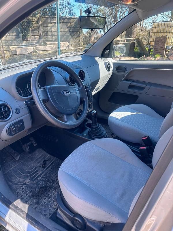 Gebraucht Ford Fusion 80 PS (58 kW) 2004 Silber Kleinwagen