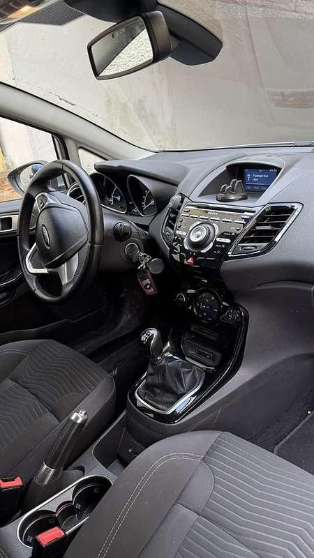 Gebraucht Ford Fiesta Ambiente 75 PS (55 kW) 2013 Kleinwagen