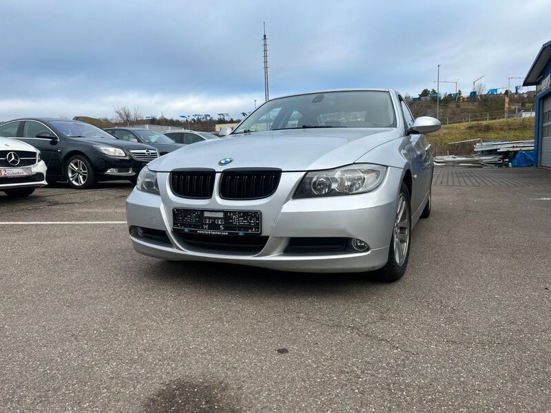 Silber Gebraucht 2008 BMW 318 Advantage Limousine | 2.999 € (Superpreis) - Bild 1/4