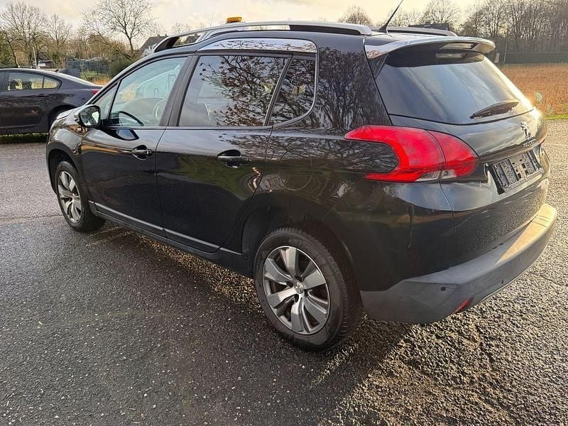Gebraucht Peugeot 2008 Style 110 PS (80 kW) 2016 Schwarz SUV