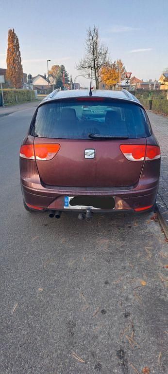 Gebraucht Seat Altea Reference 140 PS (102 kW) 2006 Rot Van / Kleinbus