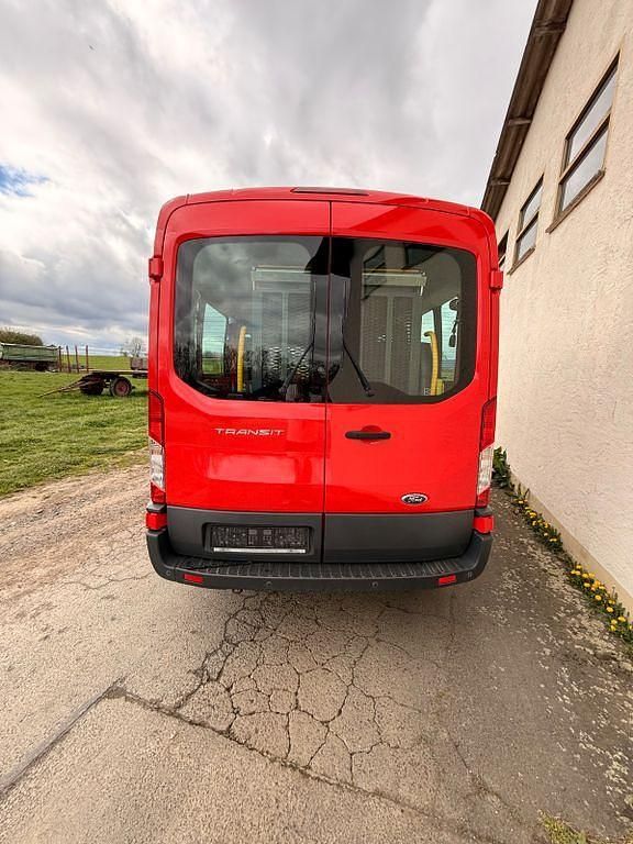 Gebraucht Ford Transit 105 PS (77 kW) 2019 Rot Kombi