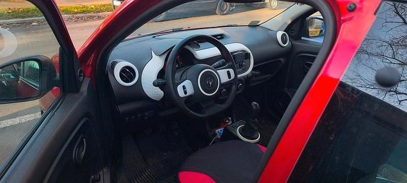 Gebraucht Renault Twingo Life 70 PS (51 kW) 2016 Rot Kleinwagen