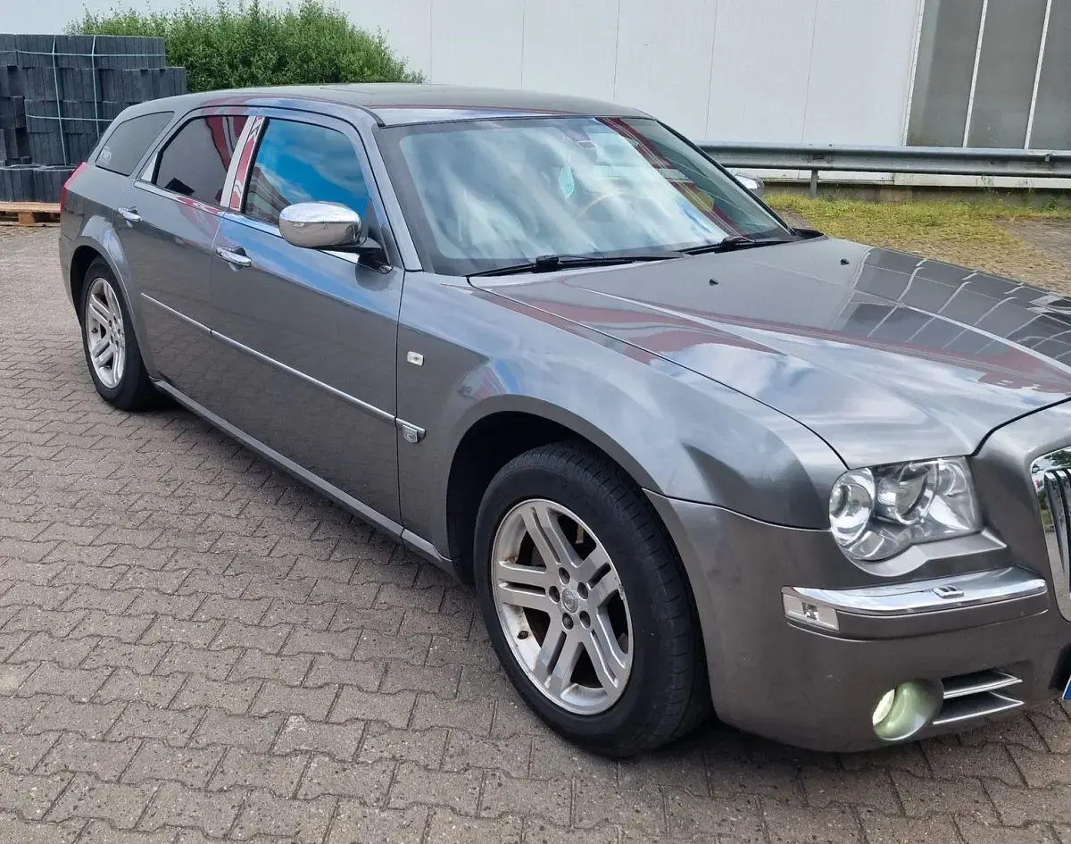 Occasion Chrysler 300C Touring 249 ch (183 kW) 2007 Gris Break