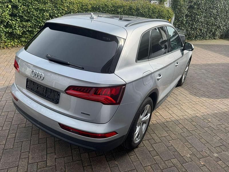 Second-hand Audi Q5 Sport 231 CP (169 kW) 2019 Argintiu SUV