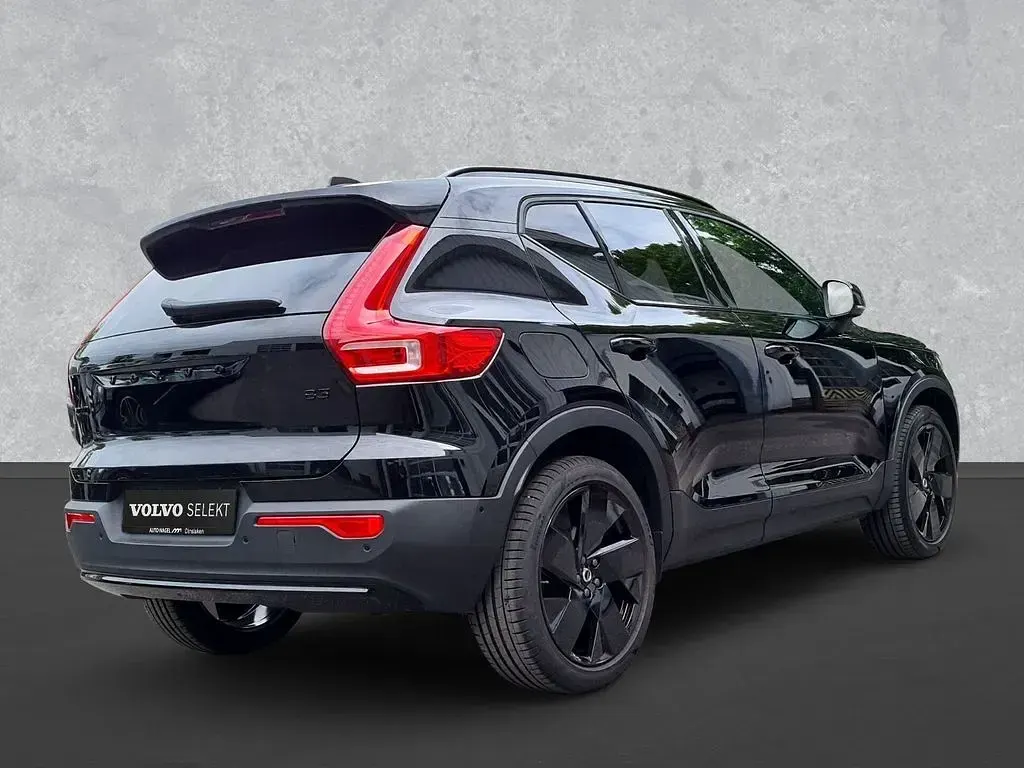 Gebraucht Volvo XC40 Business Edition 163 PS (119 kW) 2025 Schwarz SUV