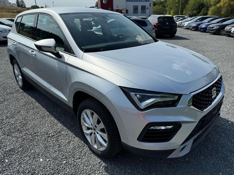 Silber Gebraucht 2023 Seat Ateca Style SUV | 23.689 € (Guter Preis) - Bild 1/4
