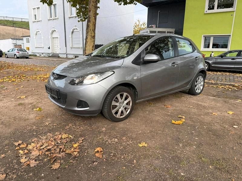 Grau Gebraucht 2009 Mazda 2 Kleinwagen | 5.500 € (Guter Preis) - Bild 1/4