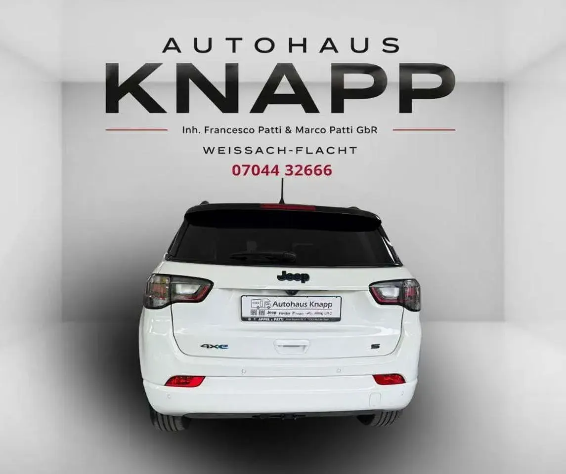 Gebraucht Jeep Compass 241 PS (177 kW) 2022 Alpine white (vr296) SUV