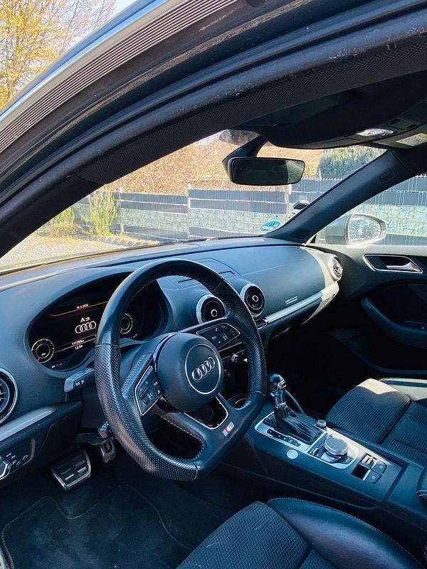 Gebraucht Audi A3 S-Line 150 PS (110 kW) 2018 Grau Limousine