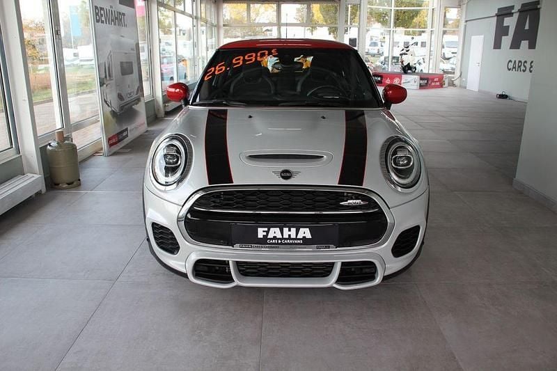 Gebraucht Mini John Cooper Works 231 PS (169 kW) 2020 Silber Kleinwagen