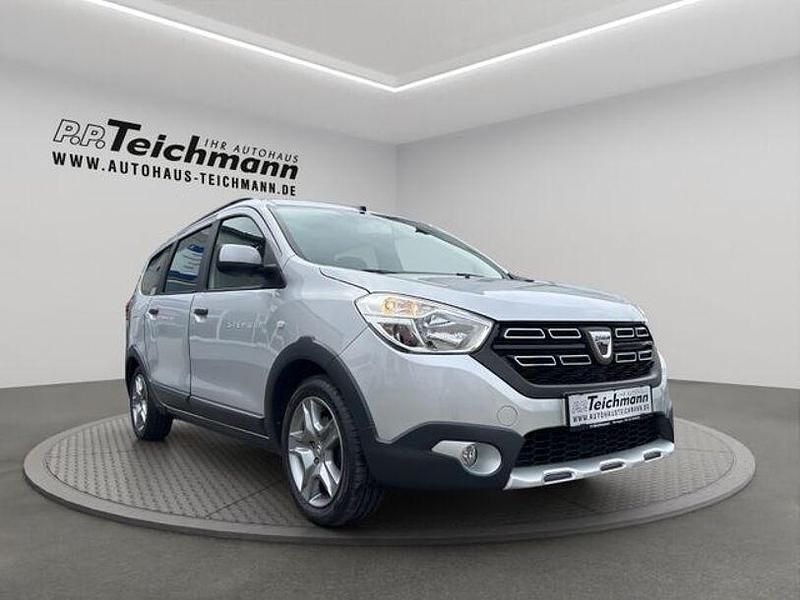 Gebraucht Dacia Lodgy Stepway 116 PS (85 kW) 2019 Silber Van / Kleinbus
