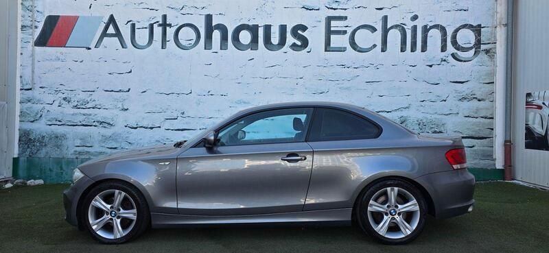 Spacegrau metallic Gebraucht 2012 BMW 120 Coupé Advantage Coupé | 6.450 € (Fairer Preis) - Bild 1/4