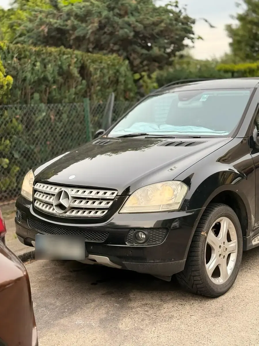Gebraucht Mercedes ML350 283 PS (208 kW) 2006 Schwarz SUV