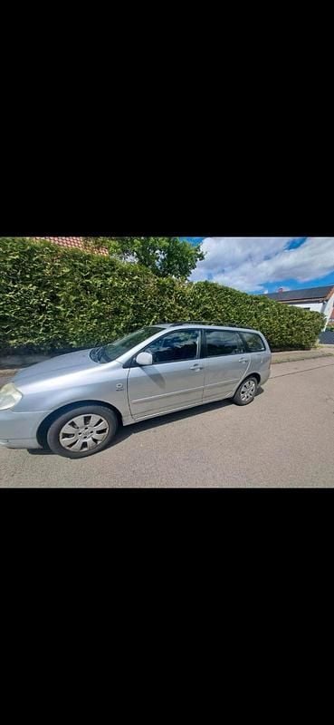 Gebraucht Toyota Corolla 97 PS (71 kW) 2004 Silber Kombi
