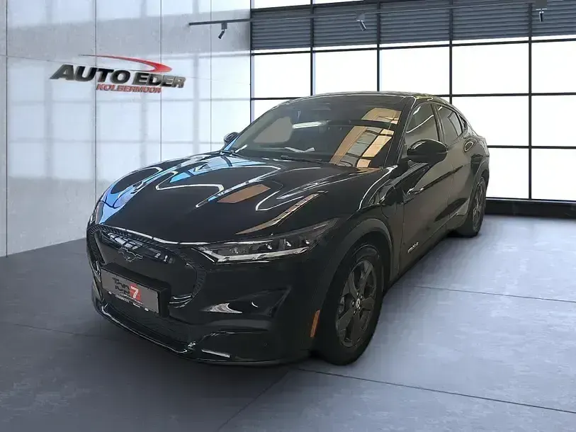 Gebraucht Ford Mustang Mach-E Basis 197 kW (269 PS) 2023 Iridiumschwarz (metallic) SUV