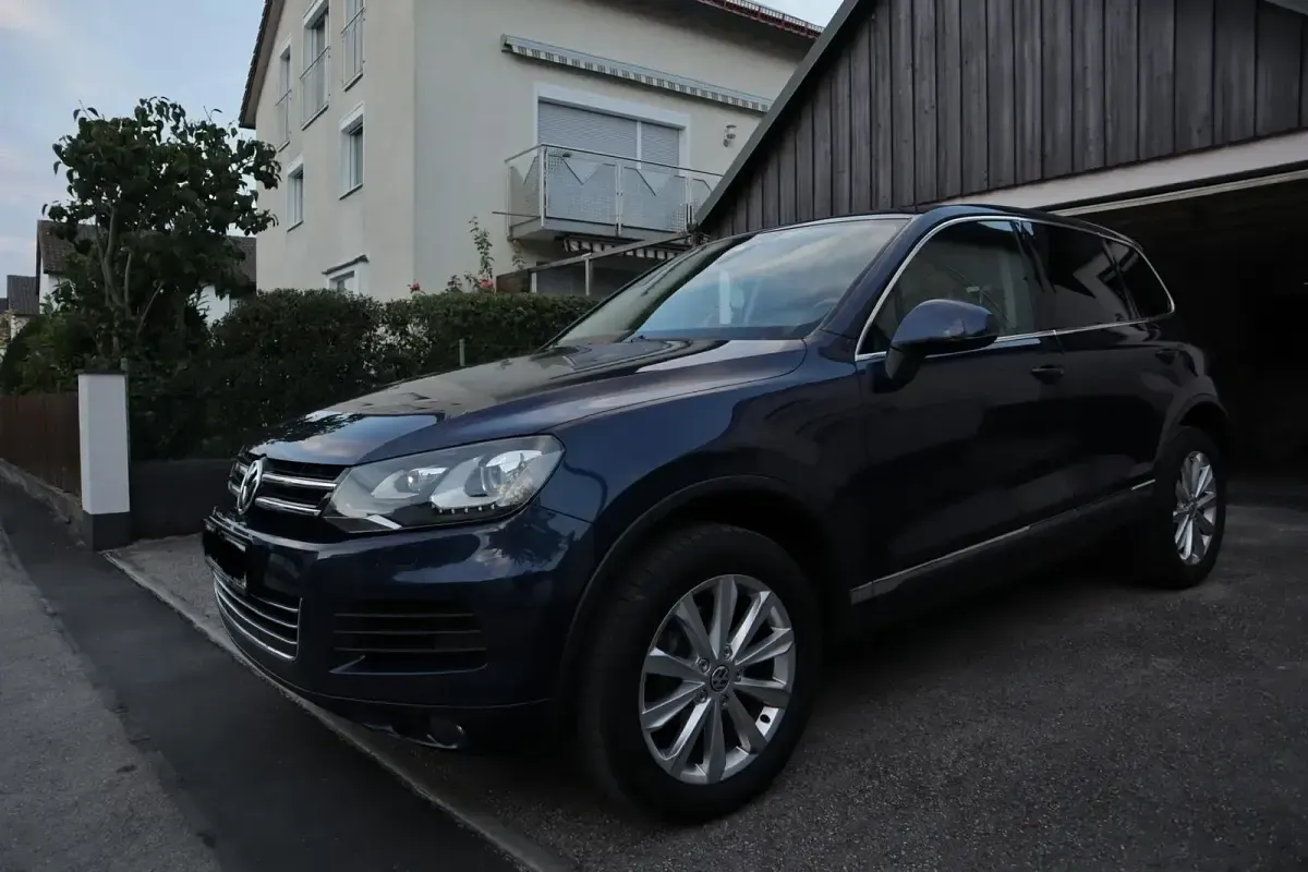 Gebraucht VW Touareg 245 PS (180 kW) 2011 Blau SUV