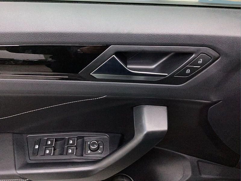 Gebraucht VW T-Roc 150 PS (110 kW) 2025 Grau SUV