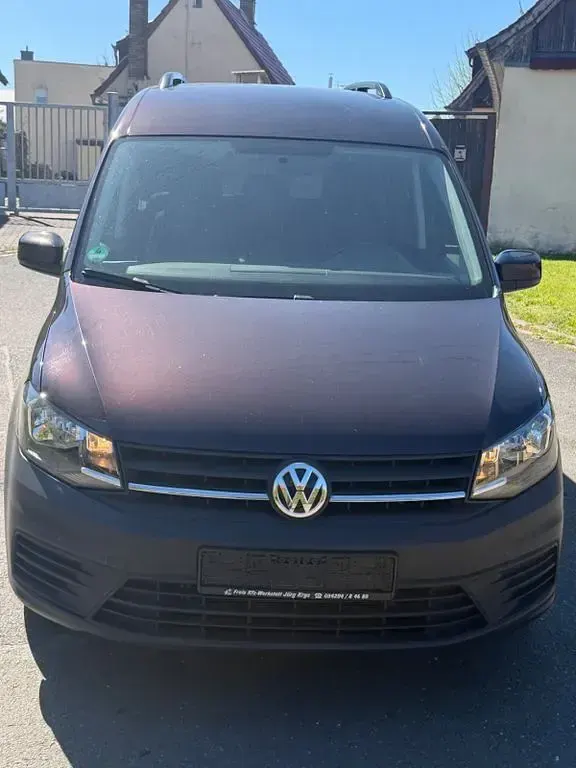 Gebraucht VW Caddy 75 PS (55 kW) 2018 Violet Van / Kleinbus