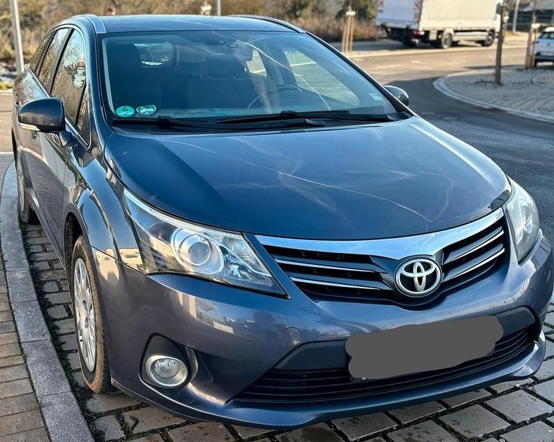Gebraucht Toyota Avensis Life 2012 Grau Kombi